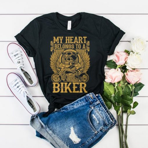 MY HEART BELONG TO A BIKER T-SHIRT RE23