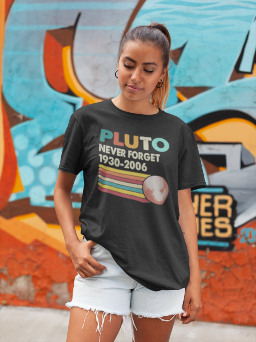 Never Forget Pluto Retro Style Funny Space Science T-shirt