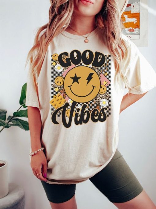 Good Vibes Retro Shirt