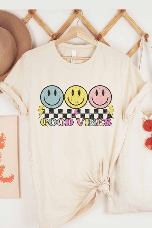 Retro Smiley Good Vibes Graphic Tee